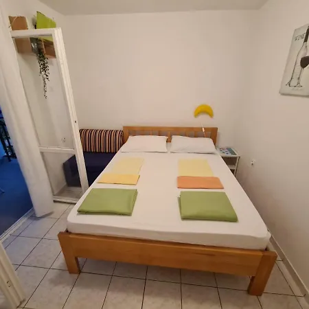 Apartment Iva I Marko Marina