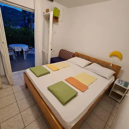 Apartment Iva I Marko Marina