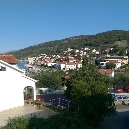 Διαμέρισμα Iva I Marko Marina