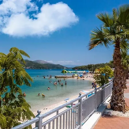 Apartment Iva I Marko Marina